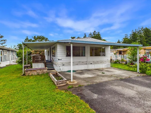1021 Glendale Dr Space 12, McKinleyville, CA 95519
