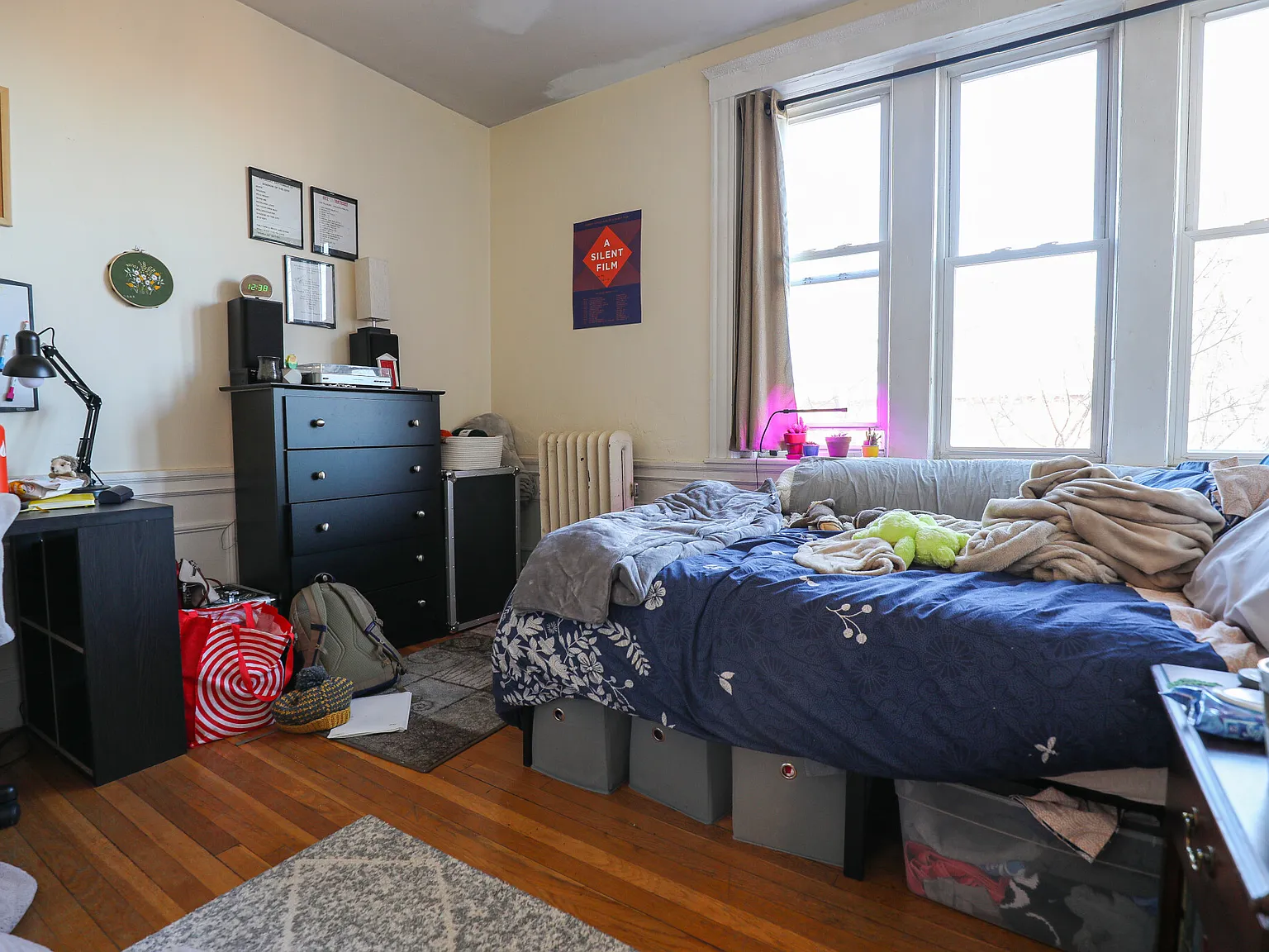 4 bed, 1050 sqft, $6,250 — Photo 3