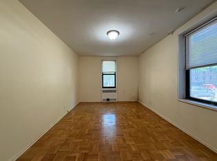 34-57 73rd St #4B, Jackson Heights, NY 11372