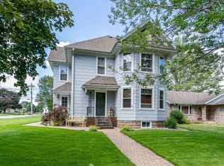 1202 8th St, Durant, IA 52747