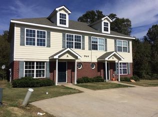 926 Old Mill Poin #E, Monroe, GA 30655