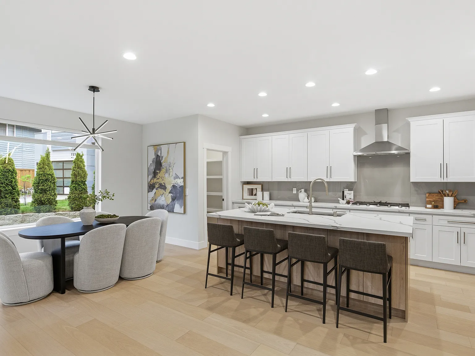 3 bed, 2.5 bath, 2508 sqft, $5,250 — Photo 4