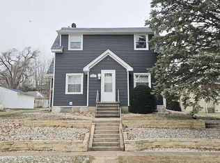 440 Maple St, Bennett, IA 52721