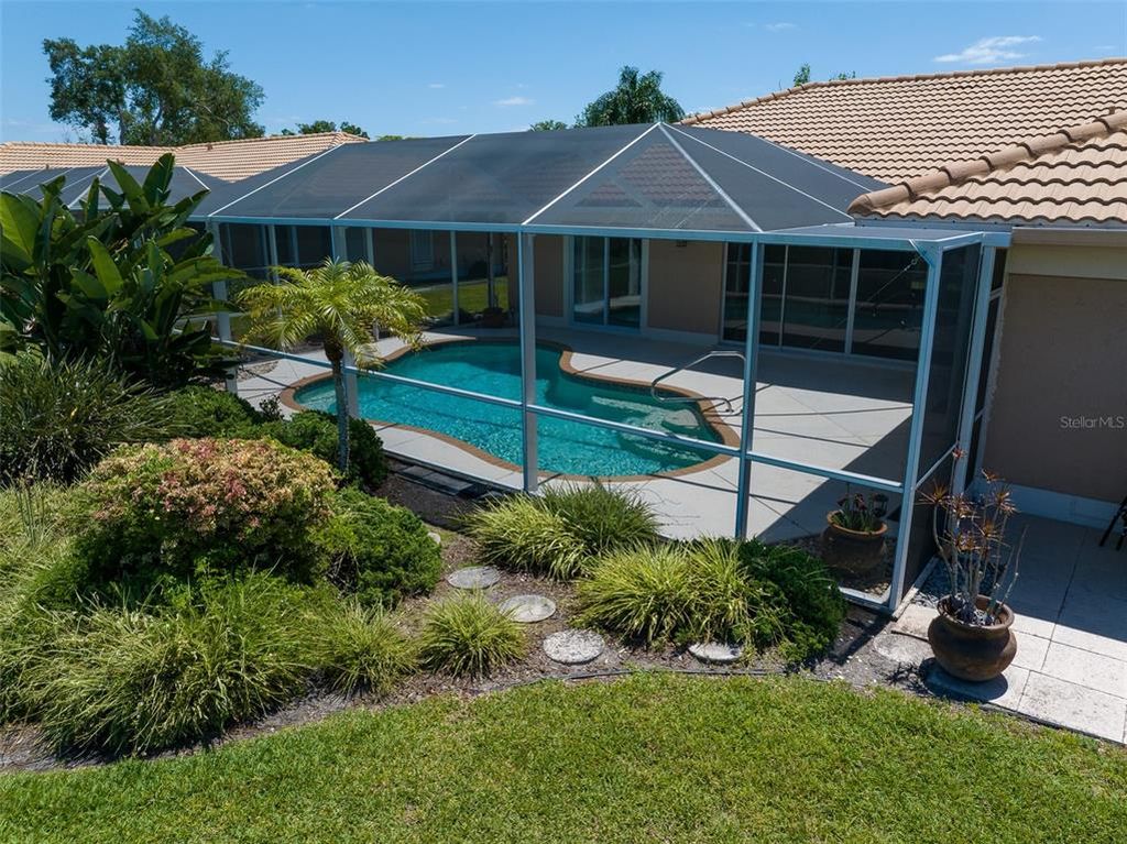 3162 E Village Dr, Venice, FL - View 5
