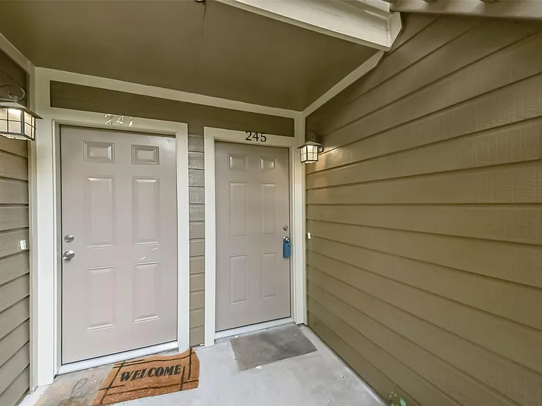 1860 White Oak Dr #245 — Photo 7