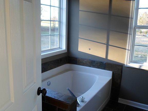 3rd image of 157 Woodberry Dr SE