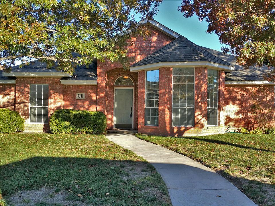 1st image of 5723 Foxcroft Dr