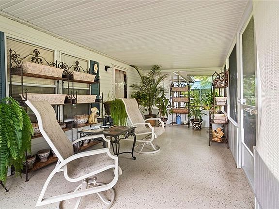 5th image of 2120 Christy Ln