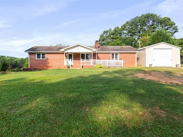 1015 Ebenezer Rd, Seneca, SC 29672