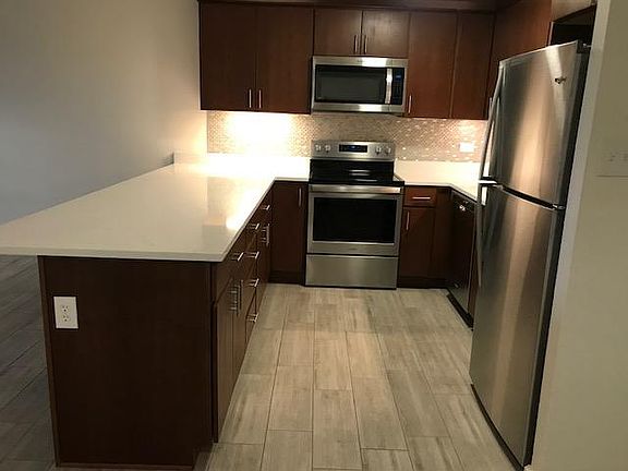 2nd image of 1055 N Logan St APT 1604
