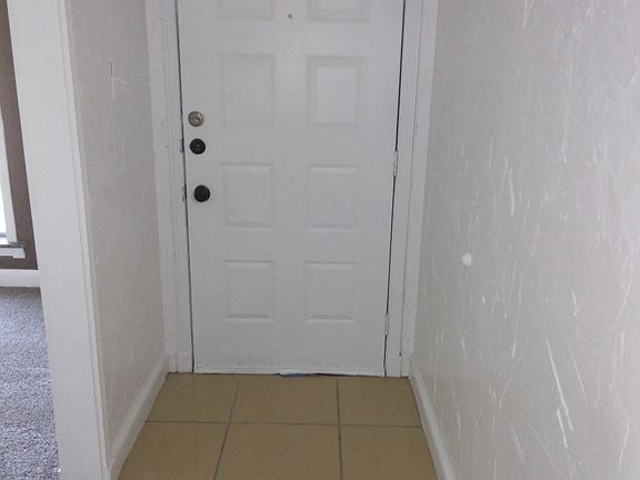 5th image of 1221 Oakbluff Dr