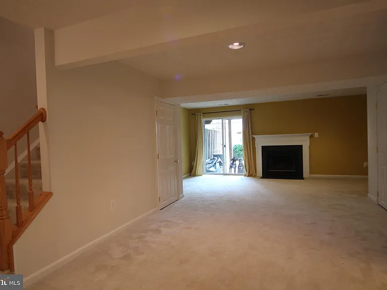 7491 Digby Grn — Photo 18
