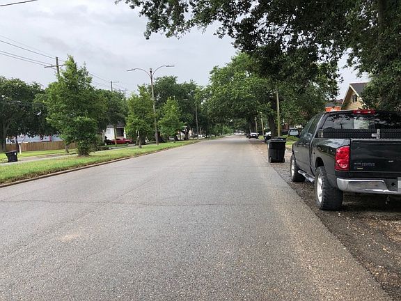 5th image of 3728 Franklin Ave