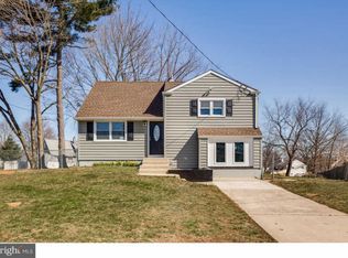 908 Hamilton Ct, Glendora, NJ 08029