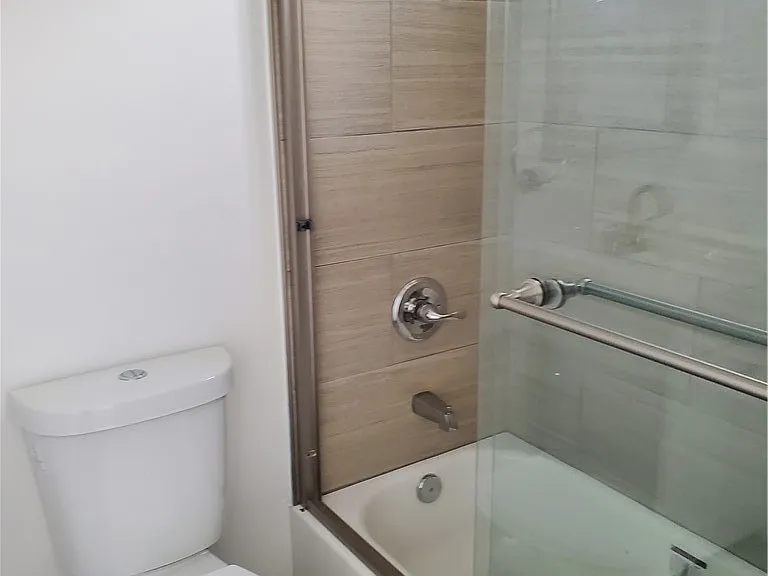 706 W 104th Pl — Photo 11