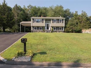 50 Jefferson Cir, Clinton, CT 06413