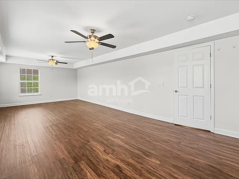 921 Sundance Dr — Photo 11