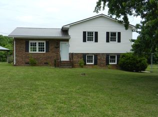 385 Bo Carter Rd, Yanceyville, NC 27379