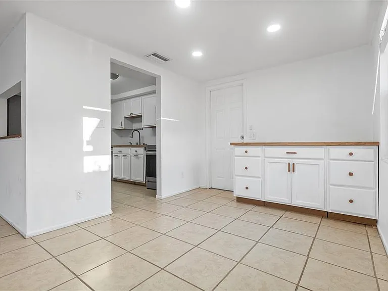 3327 Garfield Dr — Photo 19