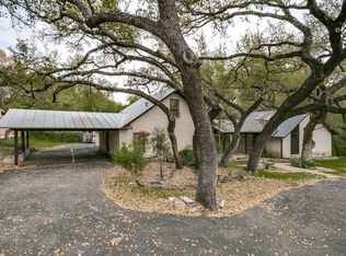 302 Yosemite Dr, Hollywood Park, TX 78232