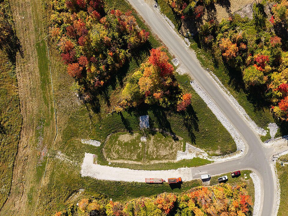 2nd image of 8103  Sawtooth  Road