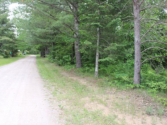 2nd image of 1 Blue Haven Dr NE