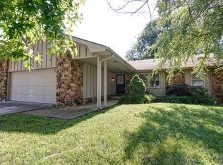 2542 S Weller Ave, Springfield, MO 65804