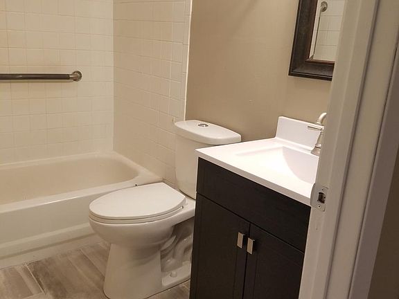 5th image of 209 Poplar St #209