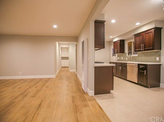 4th image of 2720 Plano Dr