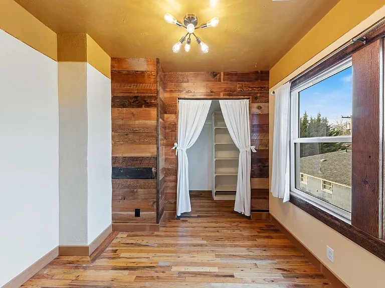 315 SE Davis St — Photo 26