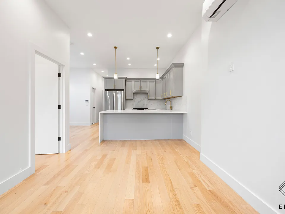 125 Beadel St #2