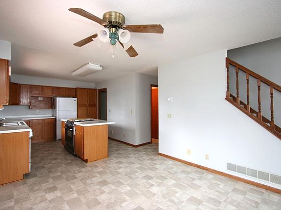 4th image of 21980 Ideal Ave N