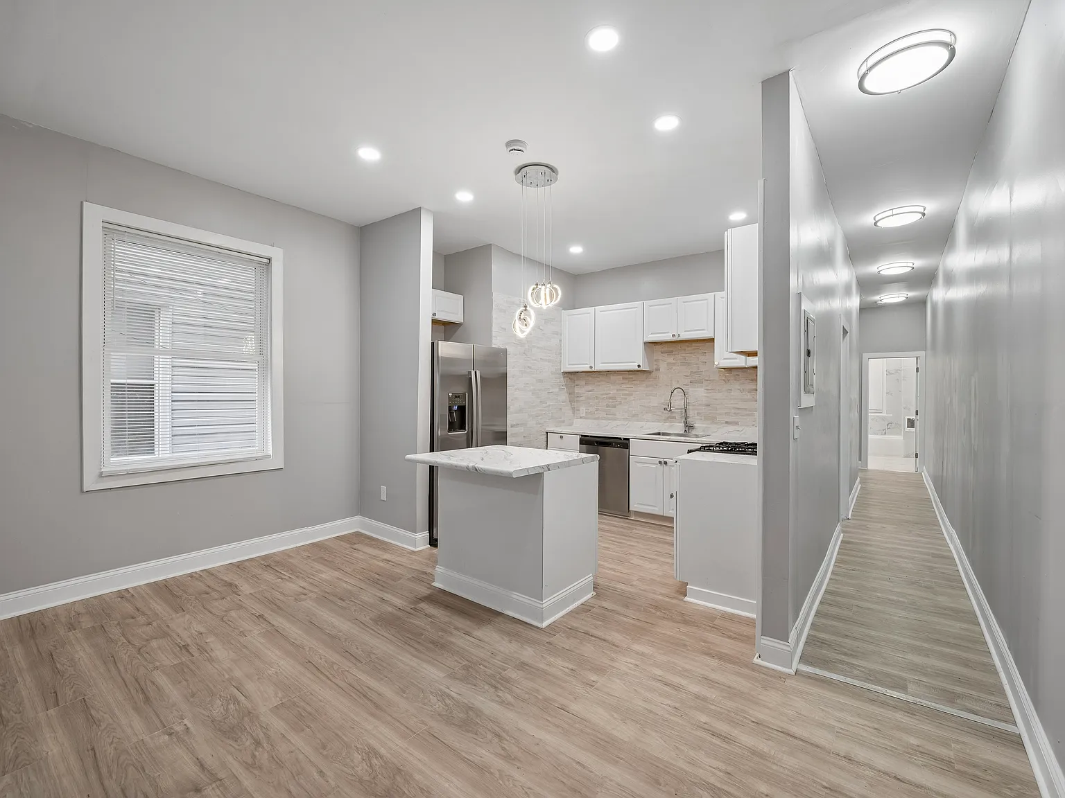 2 bed, 1200 sqft, $1,695 — Photo 1