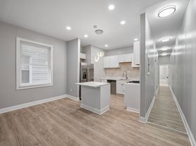5033 Walnut St, Philadelphia, PA