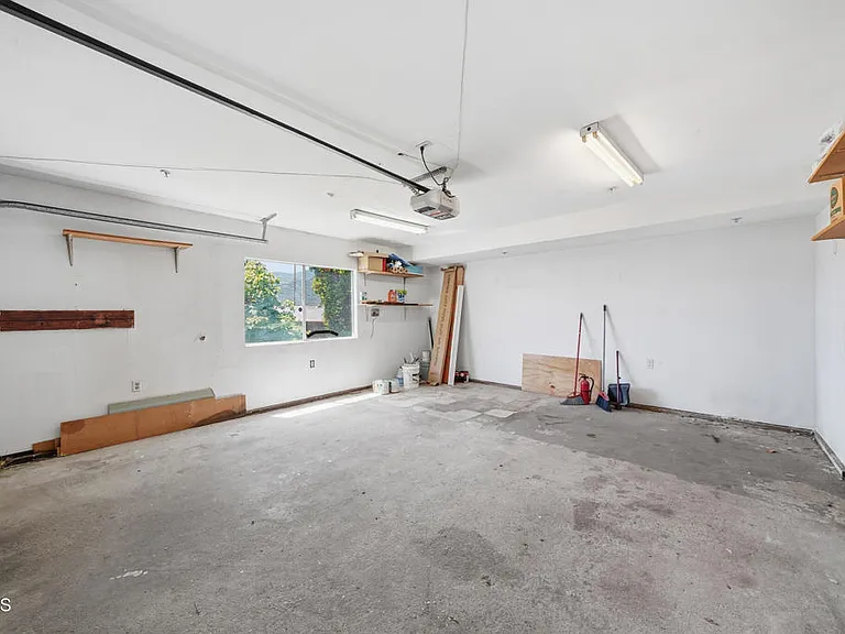3302 Community Ave — Photo 34