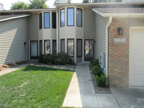 15505 Roxboro Dr, Middleburg Heights, OH 44130