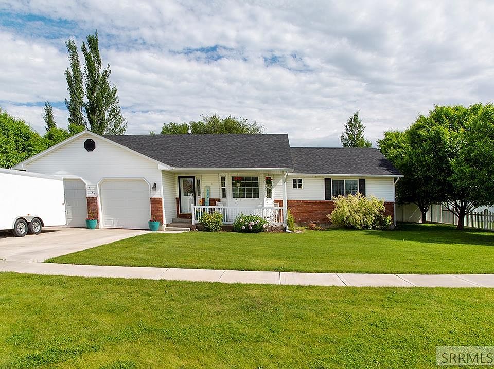 1st image of 4323 E Trenton Cir