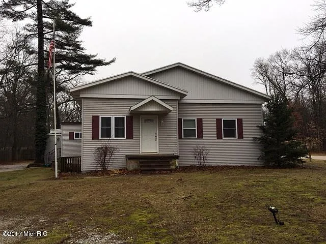 1889 Seminole Rd photo 1