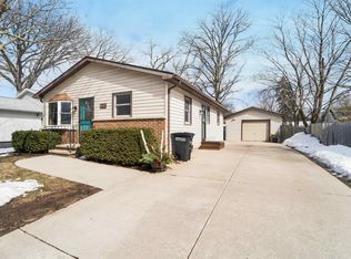 1912 Olive St, Oshkosh, WI 54901