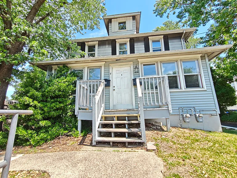 4 Pacific Ave #A — Photo 2