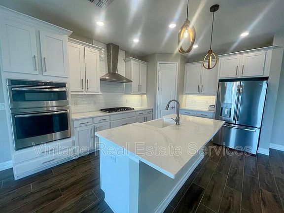 5th image of 4842 Tramanto Ln