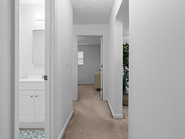 800 Poindexter Ave — Photo 21