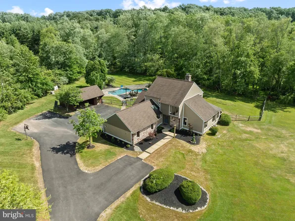 2147 Aquetong Rd, New Hope, PA 18938