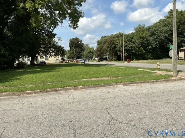 320 N West St, Petersburg, VA 23803