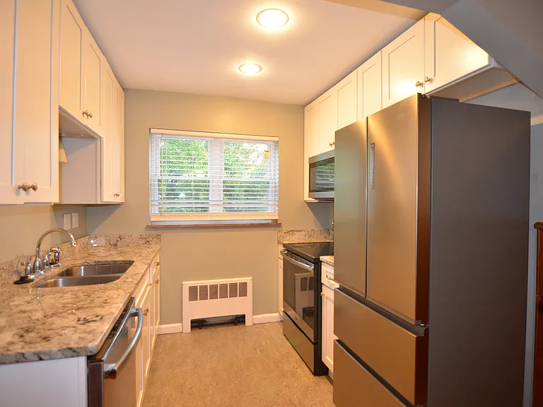 6834 Park Ave — Photo 5