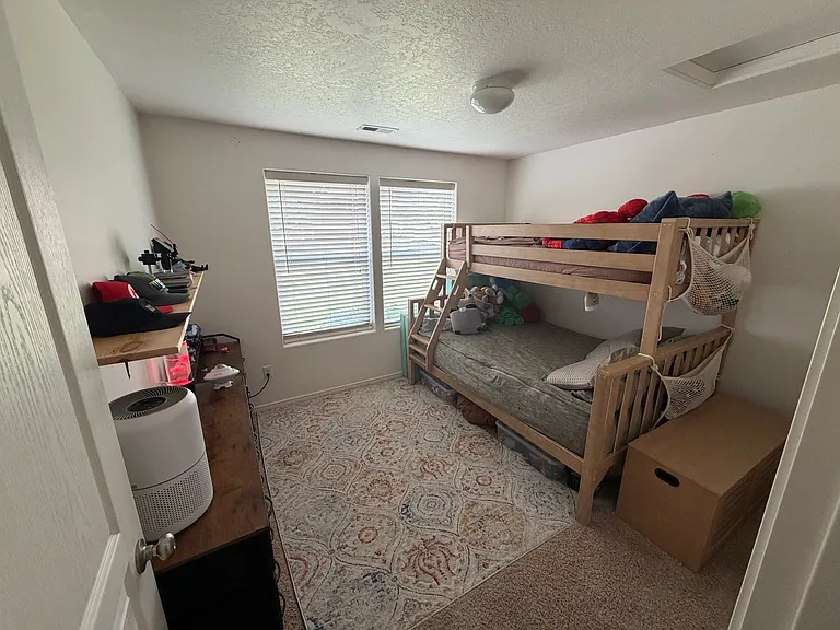 823 S Rees St — Photo 7