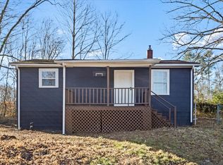 2217 Old Shelby Rd, Hickory, NC 28602