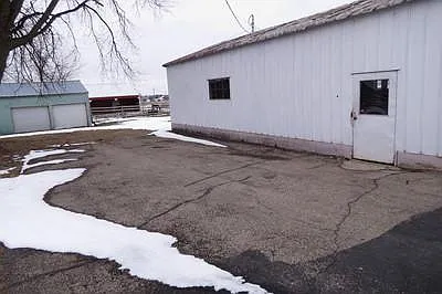 6731 Highway 81 — Photo 44