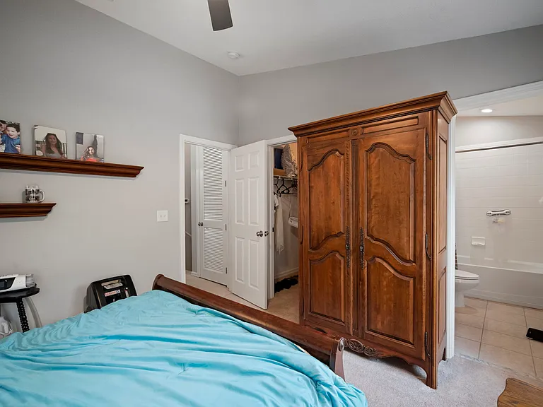 9722 Forestdale Ct — Photo 21