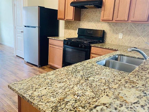 4th image of 2710 Skyview Silver Dr